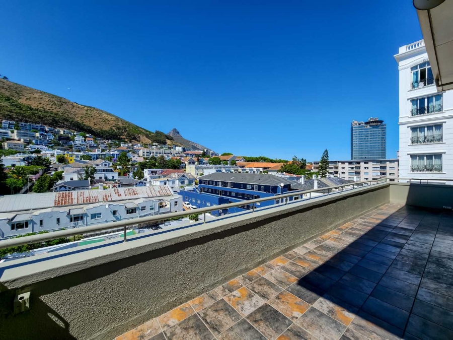 2 Bedroom Property for Sale in Three Anchor Bay Western Cape